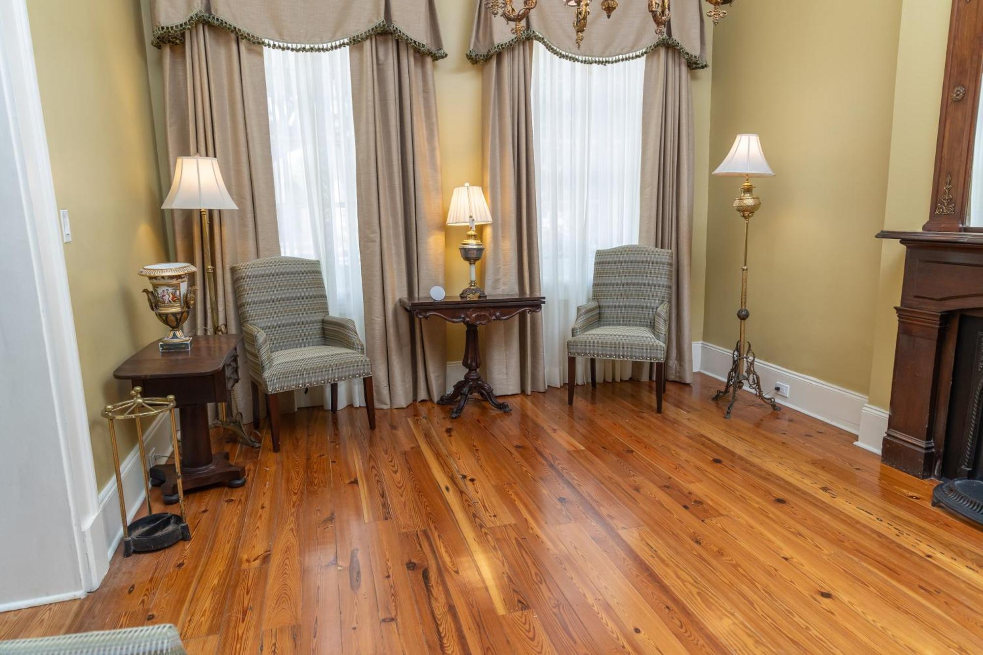 Lamothe House Hotel A French Quarter Guest Houses Property Новый Орлеан Экстерьер фото
