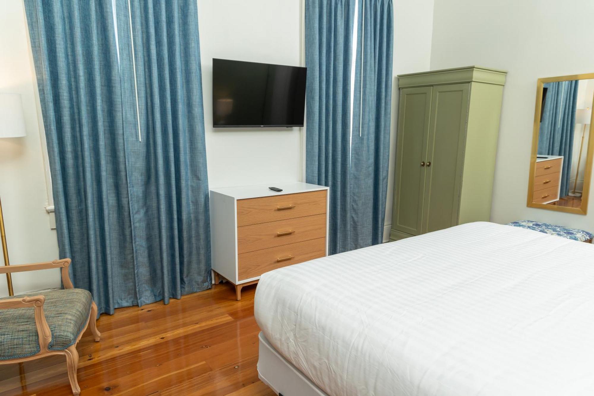 Lamothe House Hotel A French Quarter Guest Houses Property Новый Орлеан Экстерьер фото
